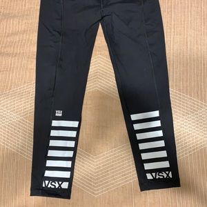 Victoria’s Secret VSX Power Hold Leggings Cropped